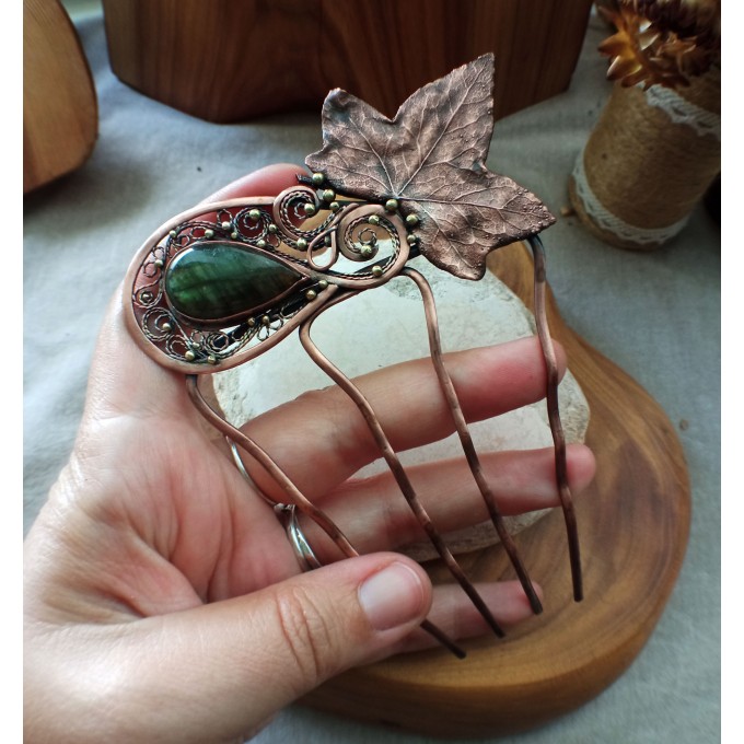 Filigree haircomb with copper ivy leaf and green labradorite