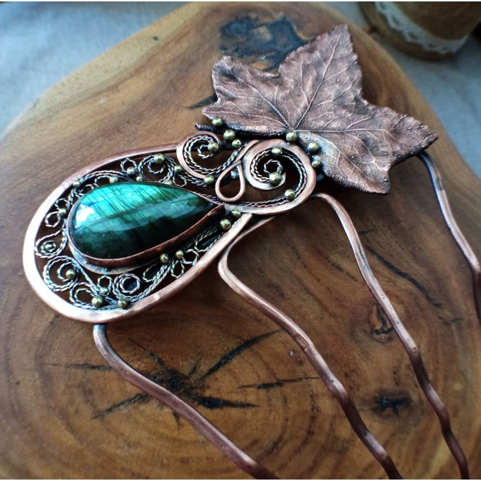 Filigree haircomb with copper ivy leaf and green labradorite