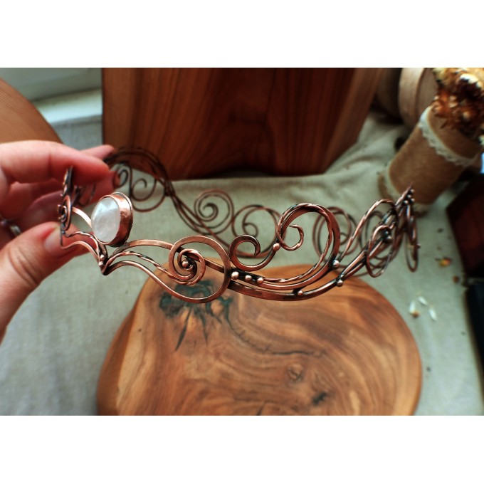 Elven tiara with rose quartz