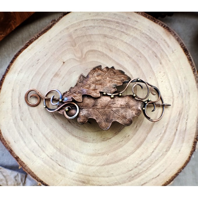 Copper oak hairclip 